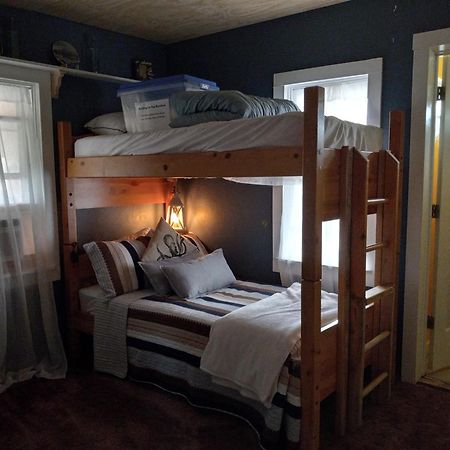 The Goulding Cottage And Farm - 4 Beds, 3 Baths Henrieville Экстерьер фото