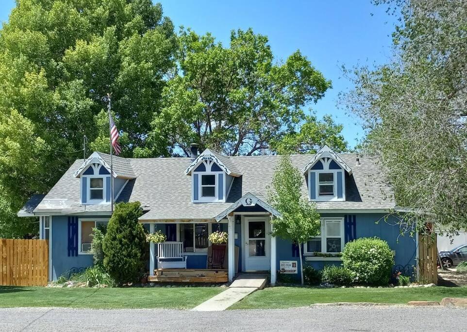 The Goulding Cottage And Farm - 4 Beds, 3 Baths Henrieville Экстерьер фото